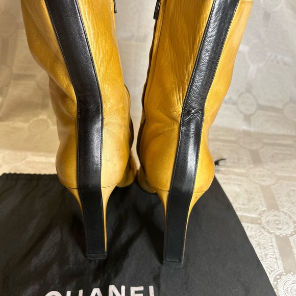 Chanel vintage high heels boots lambskin leather circa 1960 hand made in France - Picture 8 of 14